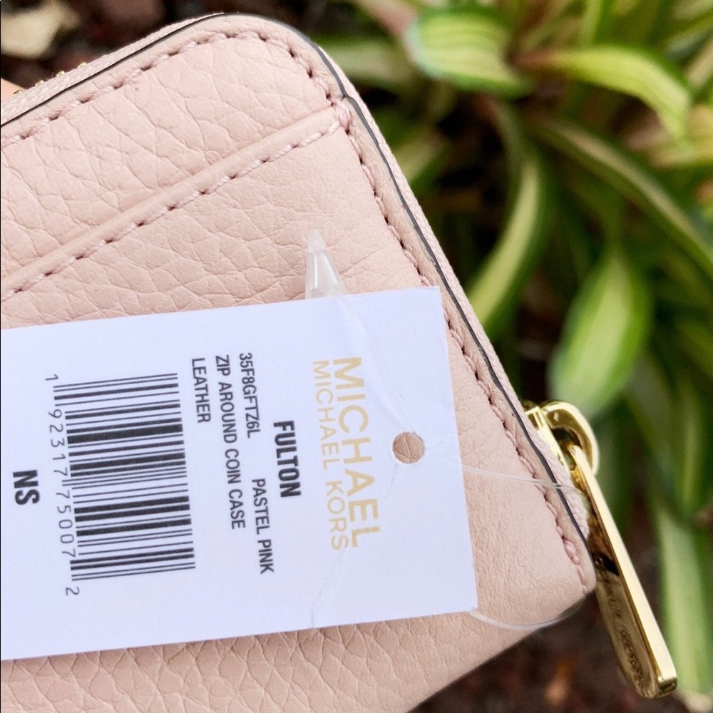 Gaby’sBags👜💕-NWT Michael Kors Coin Wallet Pink - Picture 3 of 7